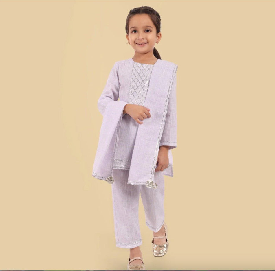 Kids' Guide to Diwali Dress-Up: Fun and Festive Outfits