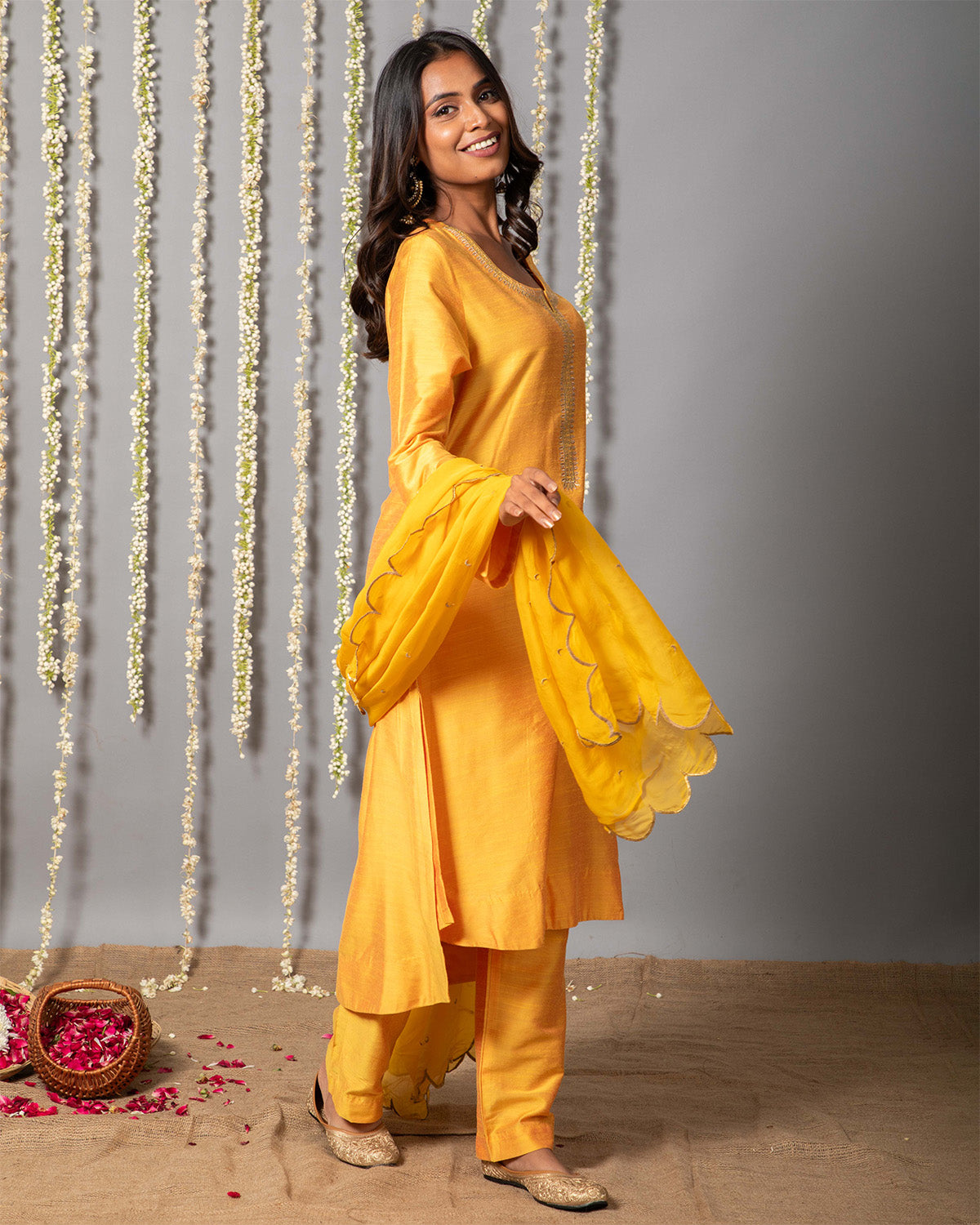 Chand Yellow Cotton silk kurta with organza silk Dupatta