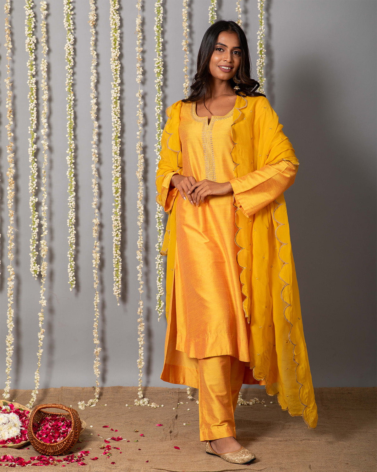 Chand Yellow Cotton silk kurta with organza silk Dupatta