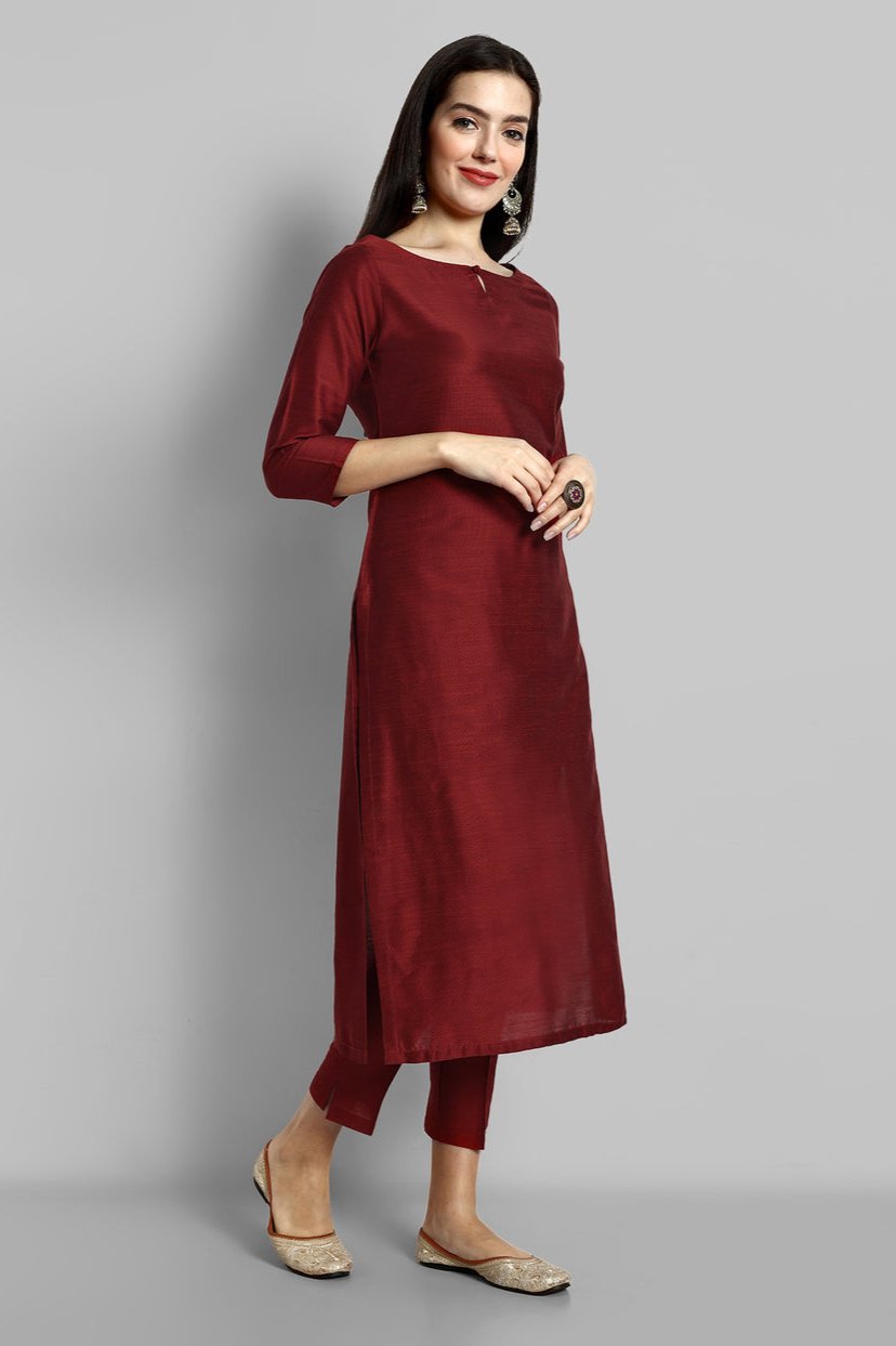 Red Key hole Boat Neck Kurta