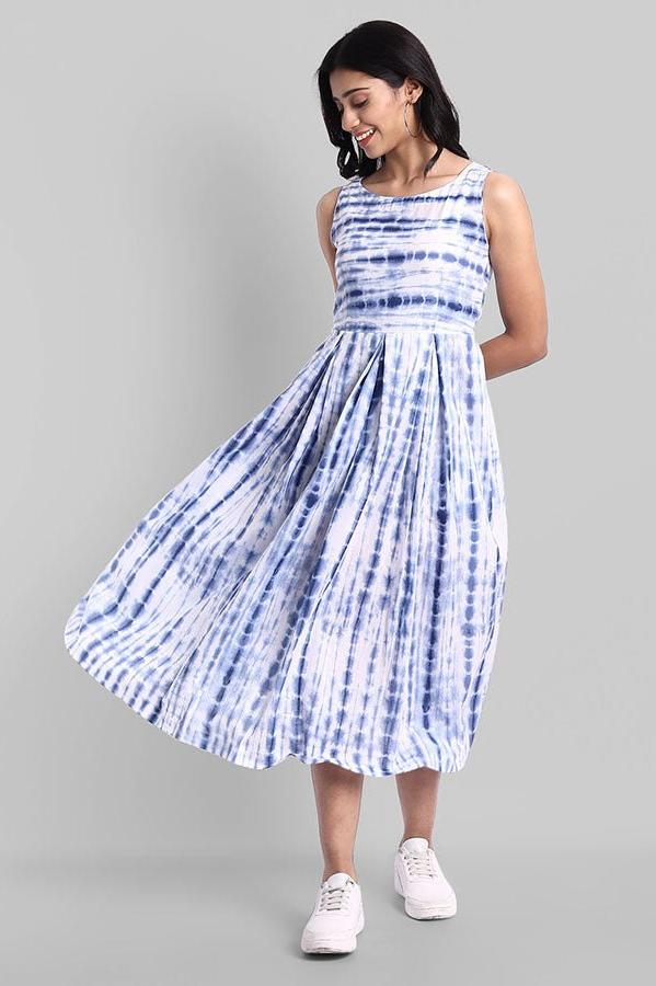 Shibori Print Sleeveless Pleated Dress